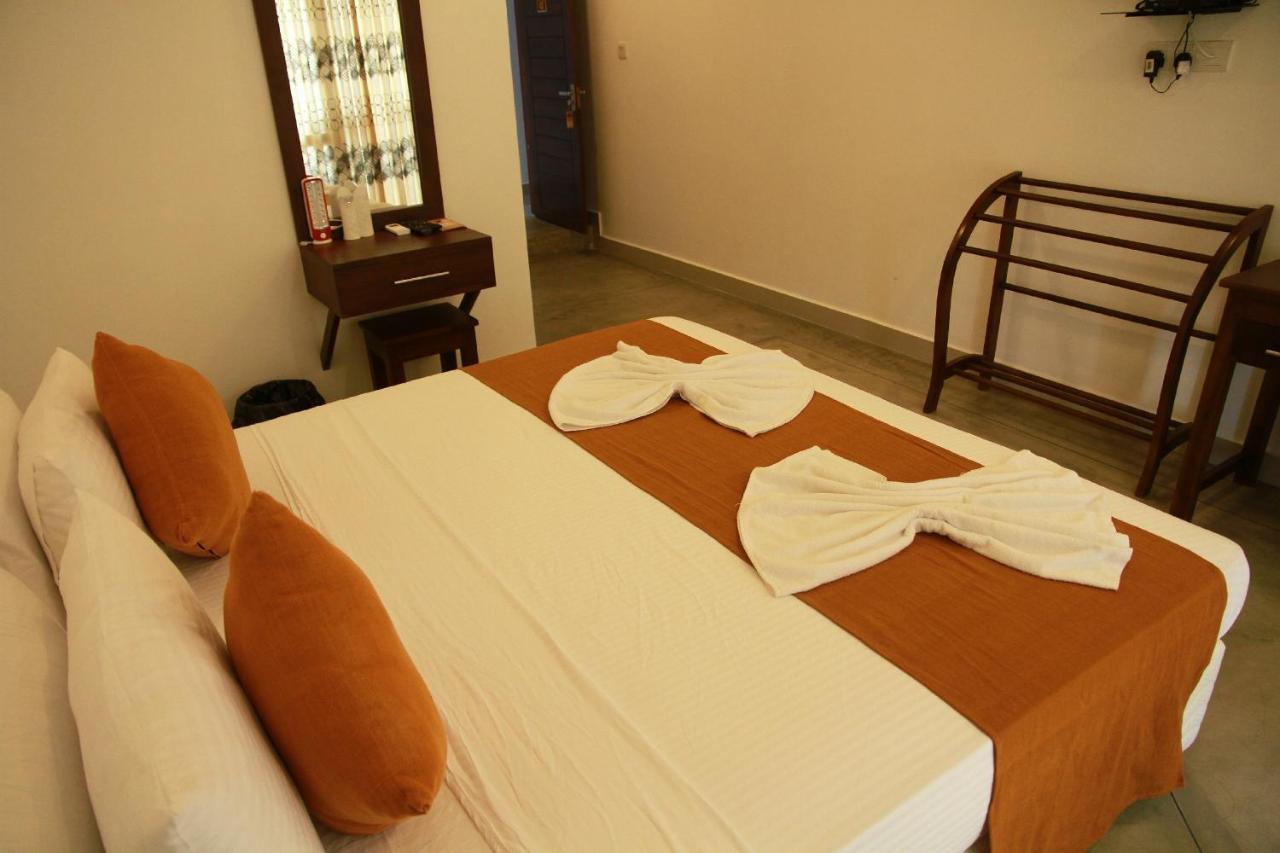 Sanu Lagoon Resort & Spa 坦加拉 外观 照片