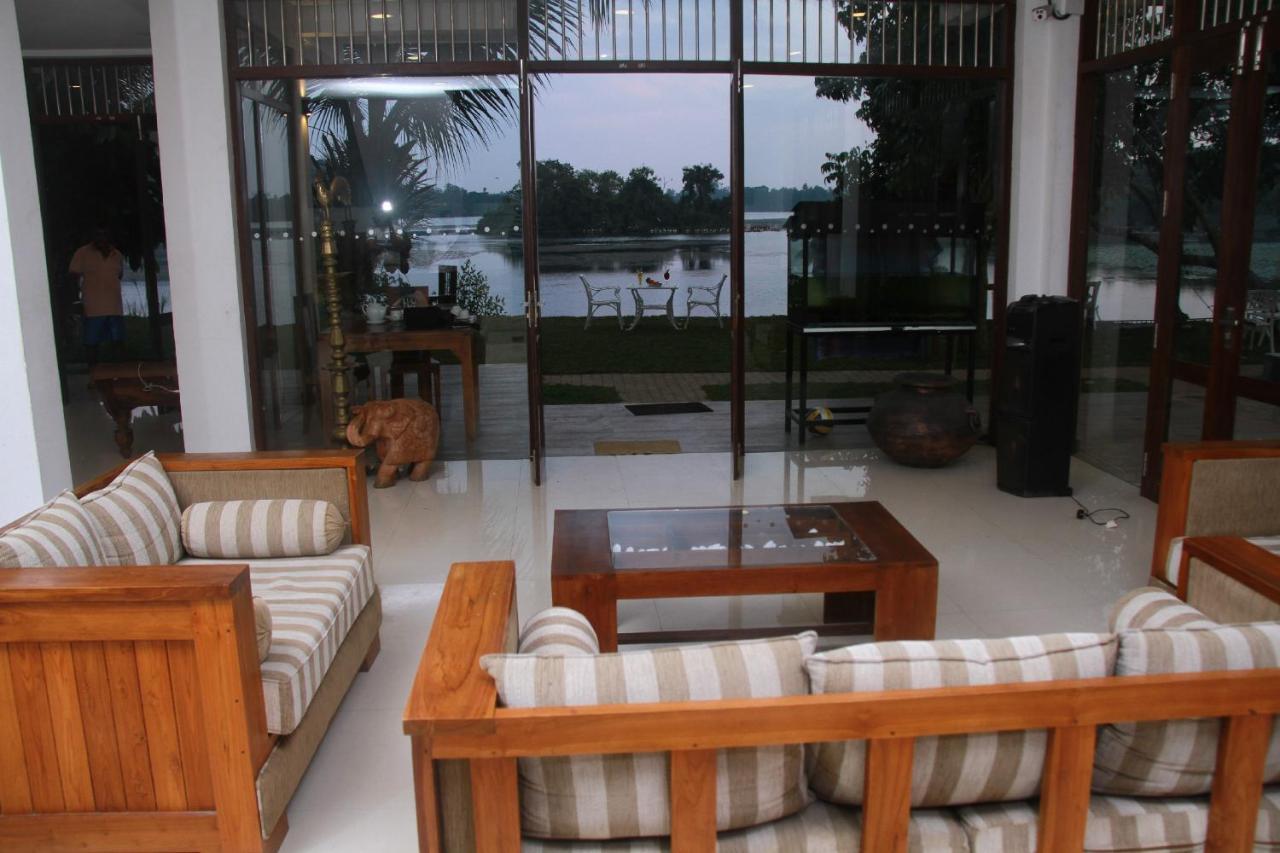 Sanu Lagoon Resort & Spa 坦加拉 外观 照片